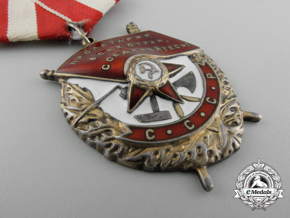 a_soviet_russian_order_of_the_red_banner;_type3_c_9237