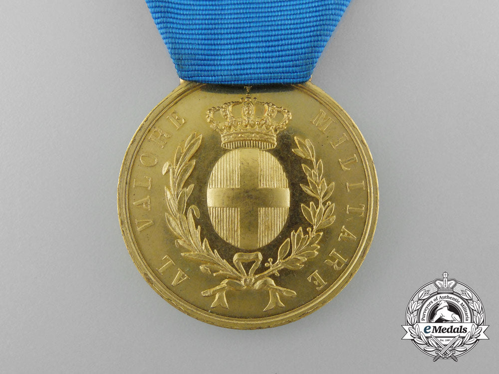 a1887-1943_italian_al_valore_militarie;_gold_grade_c_9299