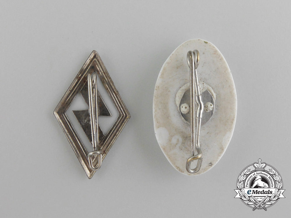 a_lot_of_two_german_hj/_dj_badges_c_9931