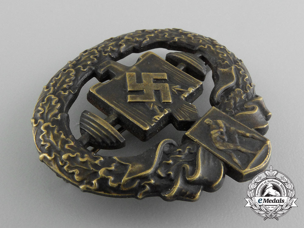 a_heavy_athletics_sports_badge_c_9976_1