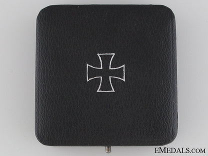 case_for_iron_cross1_st._class1939_case_for_iron_cr_526ac573d7f30