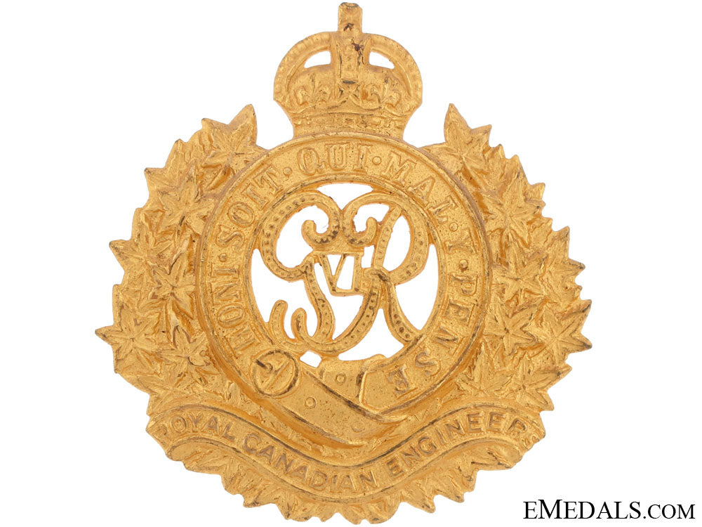 an_officer's_royal_canadian_engineers_cap_badge_cb806