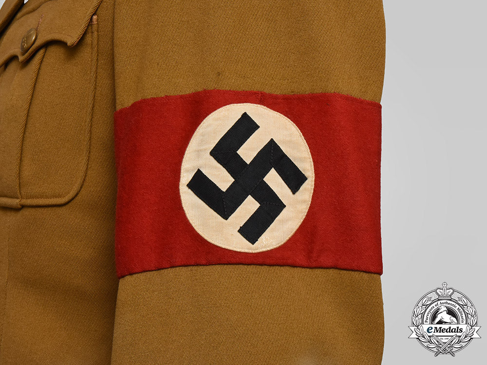 germany,_nsdap._a_hauptstellenleiter’s_tunic,_gau-_level,_published_example_cbb_0031_c20_01984_1_1