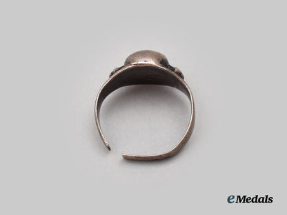 germany,_wehrmacht._a_commemorative_totenkopf_ring_in_silver,_with_laurin_hallmark_cbb_7697