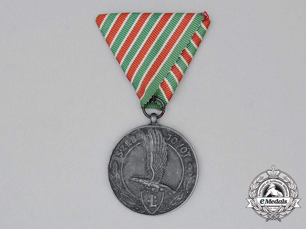a_hungarian_levente_outstanding_service_medal_cc_0120
