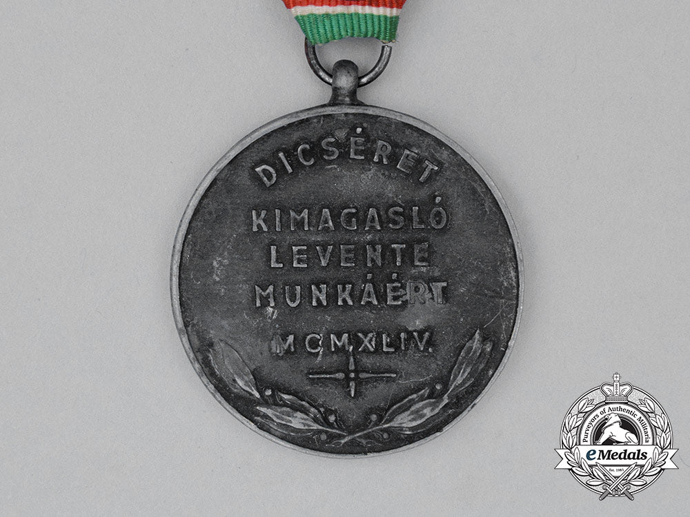 a_hungarian_levente_outstanding_service_medal_cc_0122