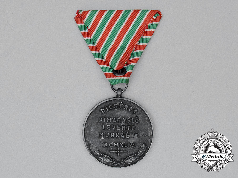 a_hungarian_levente_outstanding_service_medal_cc_0123