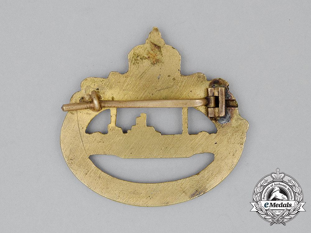 a_first_war_german_imperial_submarine_badge_cc_0144