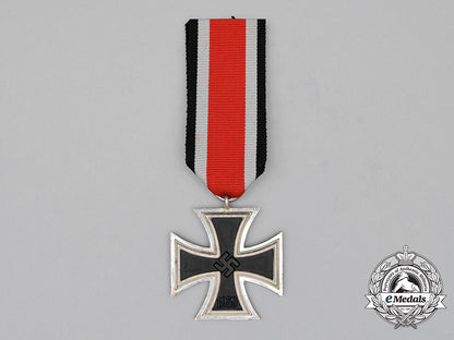 a_mint_and_unissued_iron_cross1939_second_class_cc_0189