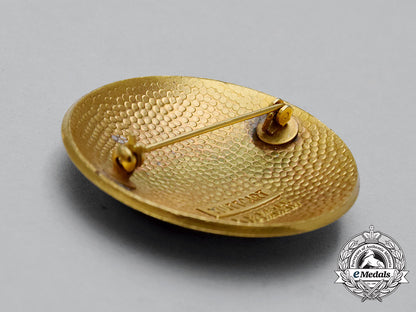 a_third_reich_period_drk(_german_red_cross)_sisterhood_badge_cc_0236