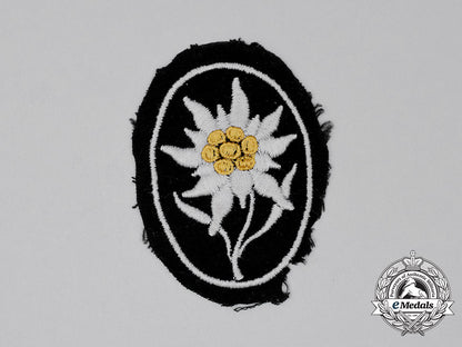 germany,_ss._an_unworn_waffen-_ss_gebirgstruppen_edelweiß_sleeve_insignia_cc_0338