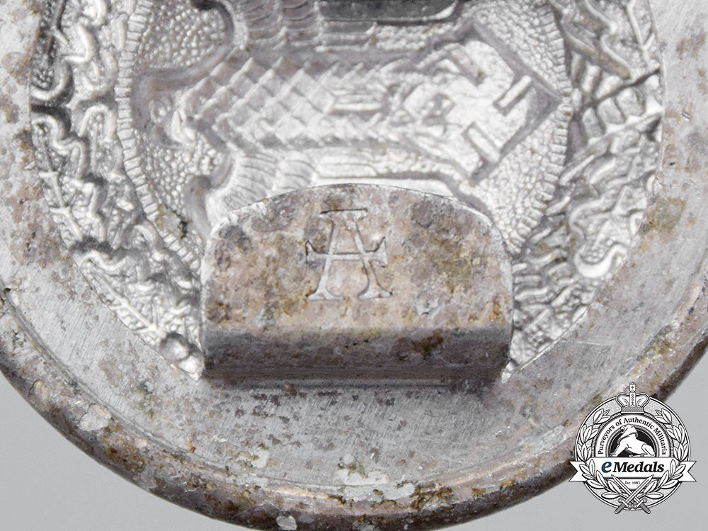 a_third_reich_period_wehrmacht_heer(_army)_officer’s_belt_buckle_cc_0392
