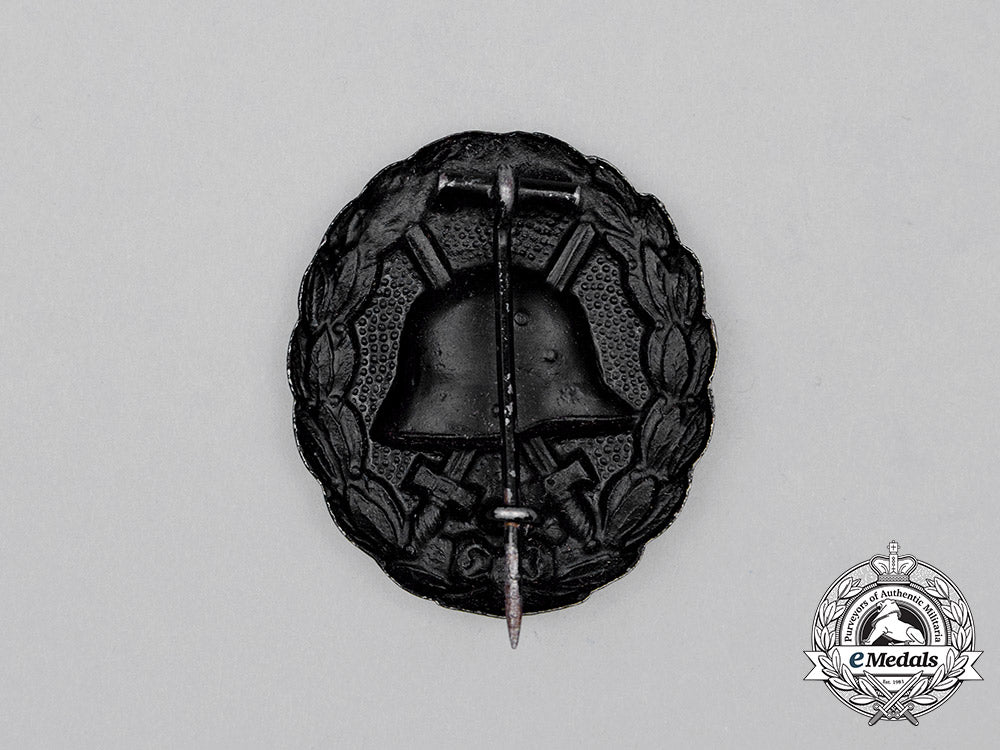 a_first_war_german_black_grade_wound_badge_cc_0561