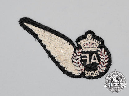 a_second_war_royal_canadian_air_force(_rcaf)_aero_engineer(_ae)_wing,_scarce_cc_0598
