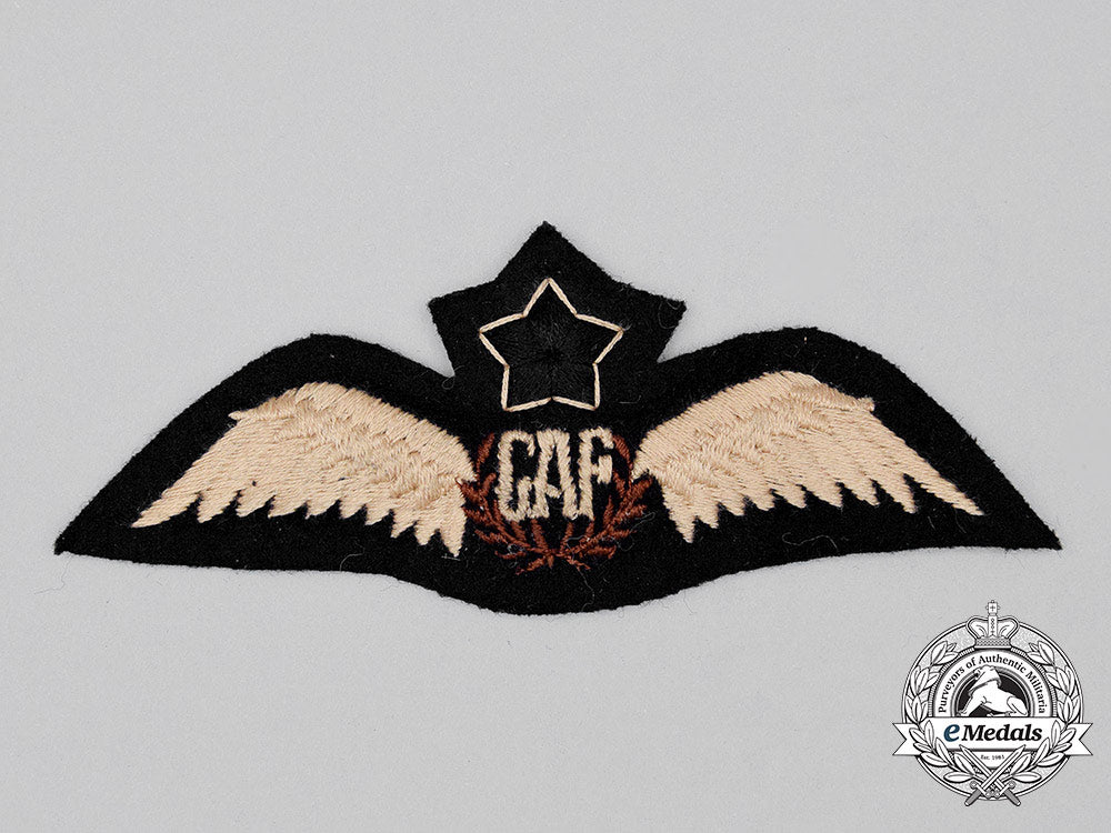 a_ghana_air_force_pilot's_badge_cc_0643