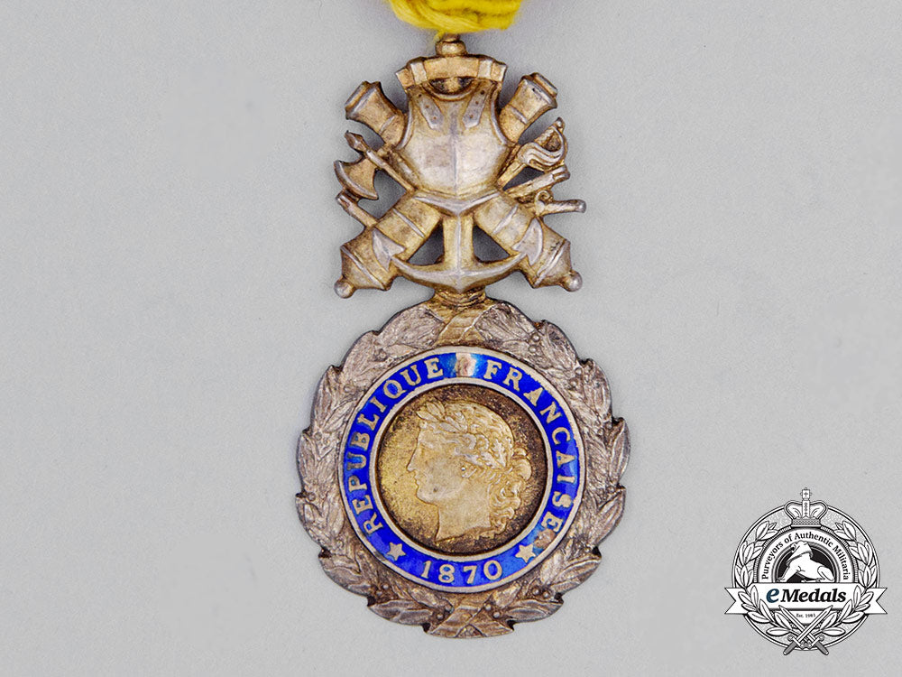 a_french_military_medal,_type_iv_cc_0730