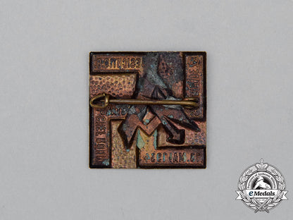 a1934_ernst_röhm_inspects_sa_brigade77_event_badge_cc_0788