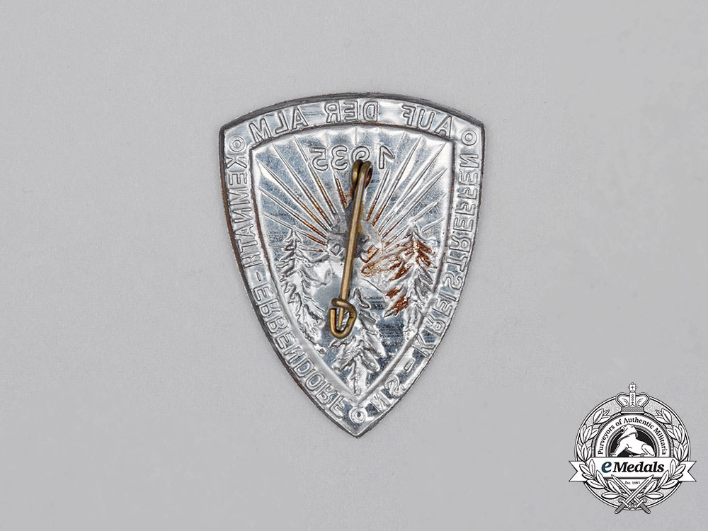 a1935_kemnath-_erbendorf_national_socialist_district_council_meeting_in_the_mountains_badge_cc_0794