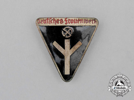 a_german_national_socialist_women’s_league_membership_badge;_type_iii_by_rudolf_reiling_cc_0807