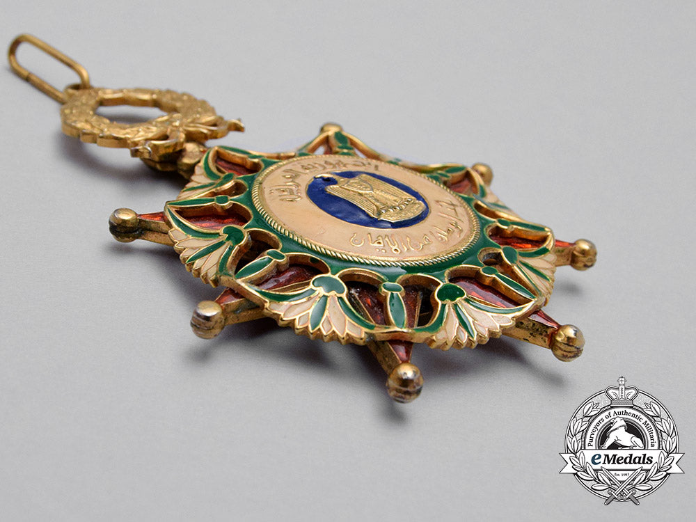 an_iraqi_order_of_the_two_rivers;_officer's_neck_badge2_nd_class_civil_division_cc_0844