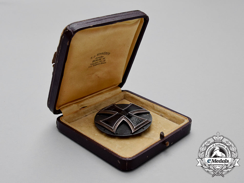 an_unusual_cased_iron_cross1914_first_class;_silver_counter_plated_version_cc_0864