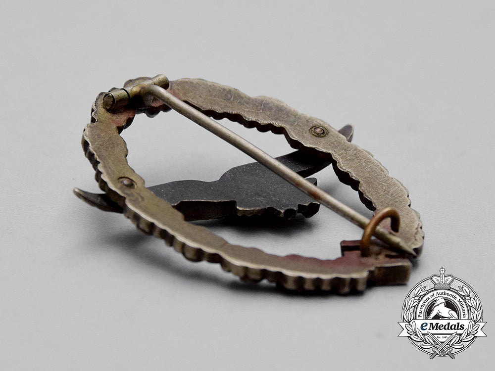 a_luftwaffe_glider_pilot_badge;_unmarked_juncker_cc_0886