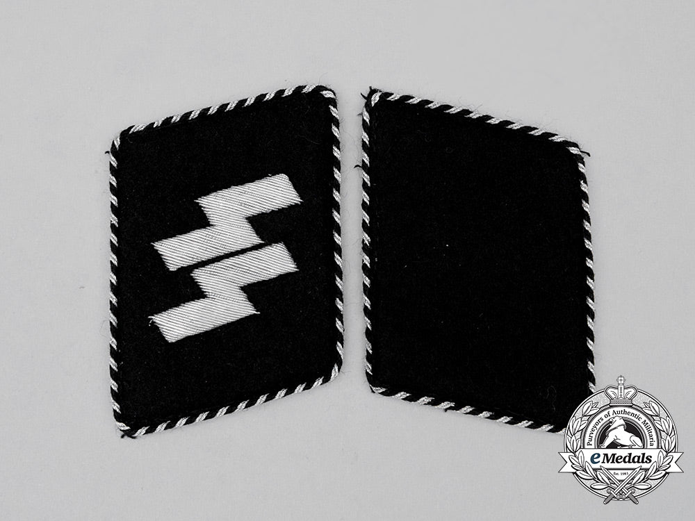 an_mint_early_set_of_ss-_mann_collar_tabs;_type2(1934-1940)_cc_0971