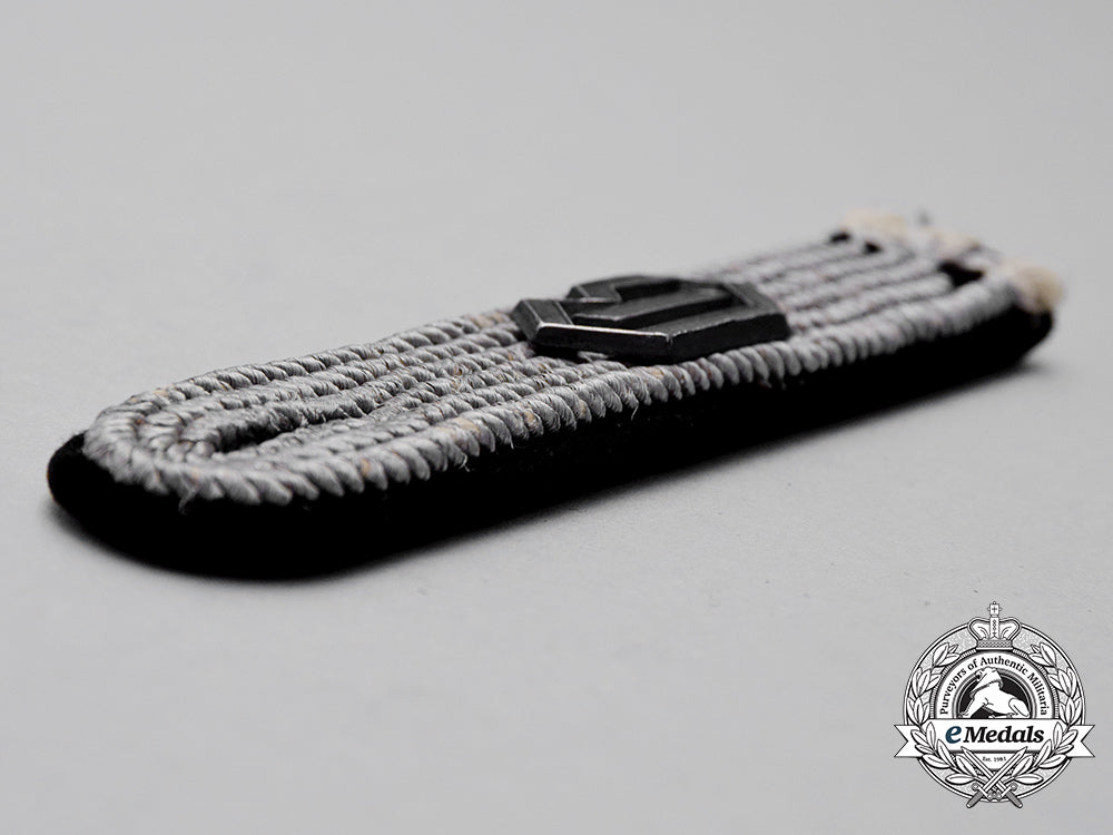 germany,_waffen-_ss._a_standarte_germania_shoulder_board_cc_0986_1_1