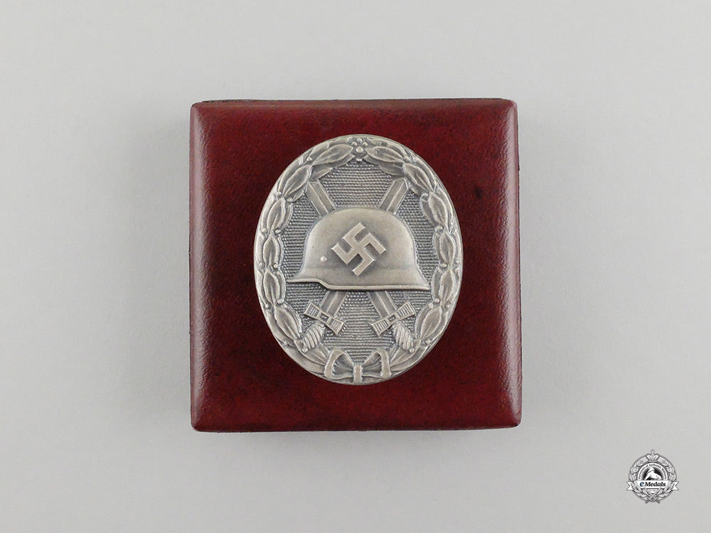 a_mint_early_war_manufacture_german_silver_grade_wound_badge_in_its_ldo_case_of_issue_cc_1245