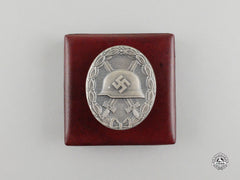A Mint Early War Manufacture German Silver Grade Wound Badge In Its Ldo Case Of Issue