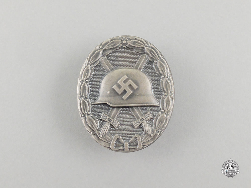 a_mint_early_war_manufacture_german_silver_grade_wound_badge_in_its_ldo_case_of_issue_cc_1248