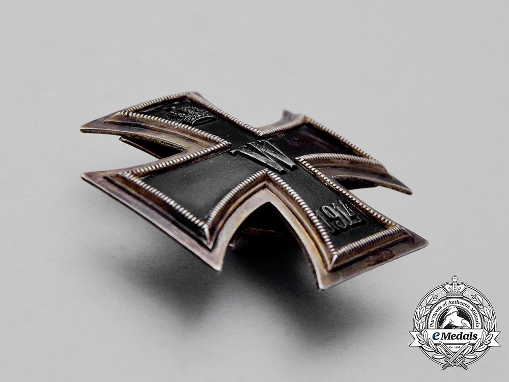 a_high_quality_private_purchase_iron_cross19141_st_class;_silver_screwback_cc_1283