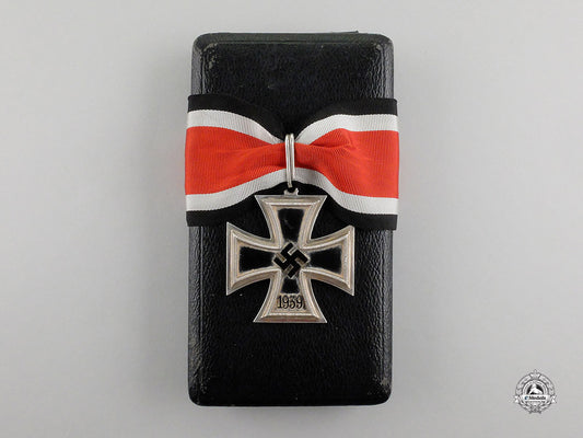 a_knight’s_cross_of_the_iron_cross1939_by_steinhauer&_lück;_type-_a_micro“800”_version_cc_1309