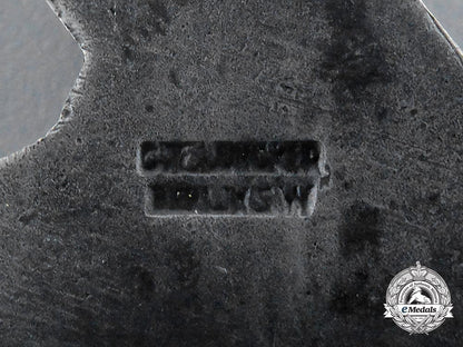 an_early_war_luftwaffe_flak_badge_by_juncker_in_its_case_of_issue_cc_1414