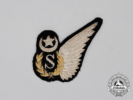 a_pakistan_air_force(_pak)_signaller's_wing_cc_1546