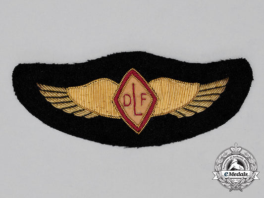 a_rare_canadian_department_of_lands_and_forests_pilot's_badge_cc_1563