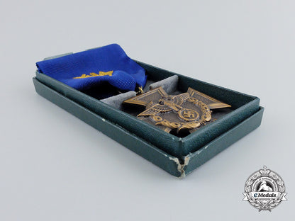 a_mint_german_border_protection(_zollgrenzschutz)_long_service_award_in_case_cc_1969
