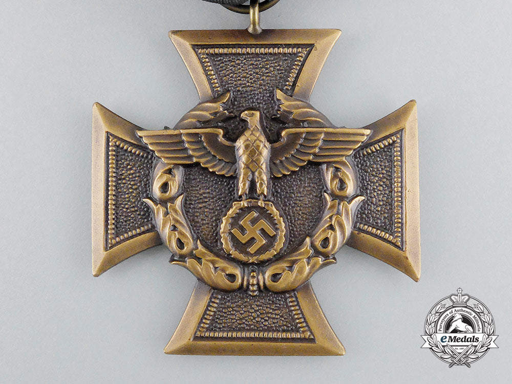 a_mint_german_border_protection(_zollgrenzschutz)_long_service_award_in_case_cc_1971
