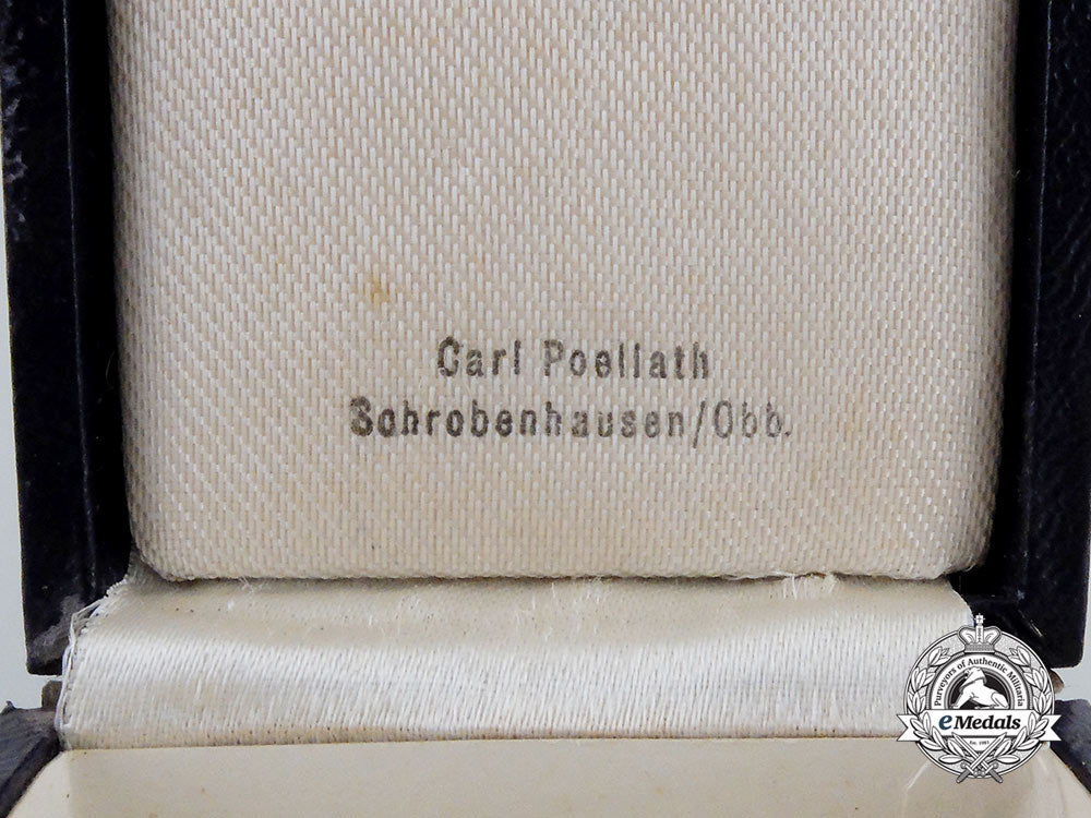 a1_st_class_cross_of_honour_of_the_german_mother_by_poellath_in_case_cc_2013