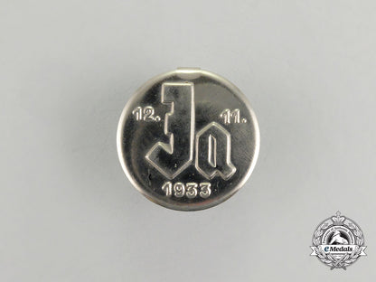 a1935_voting_badge_cc_2034