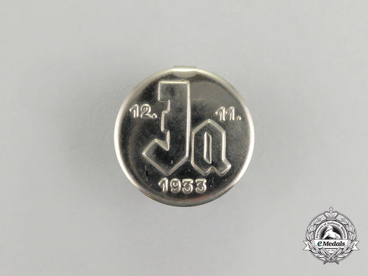 a1935_voting_badge_cc_2034
