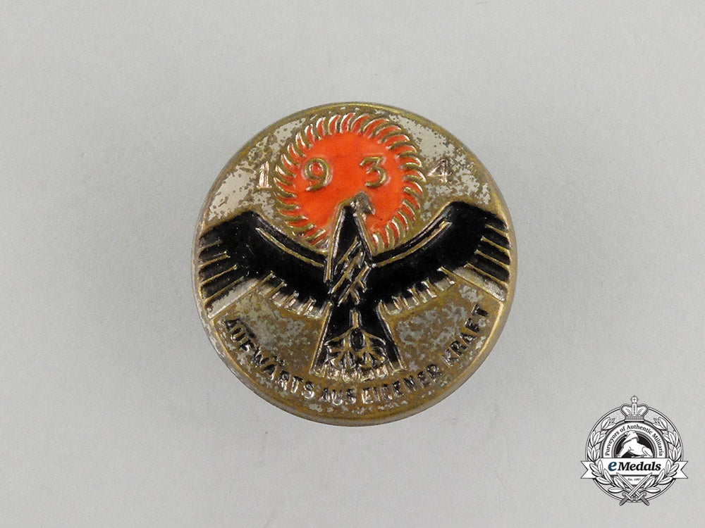 a1934“_forwards_through_your_own_strength”_badge_cc_2058
