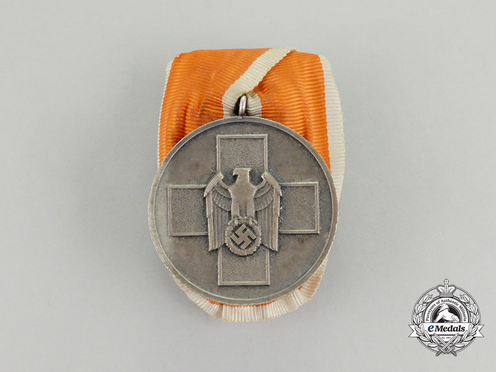 germany._a_parade_mounted_social_welfare_decoration_cc_2092
