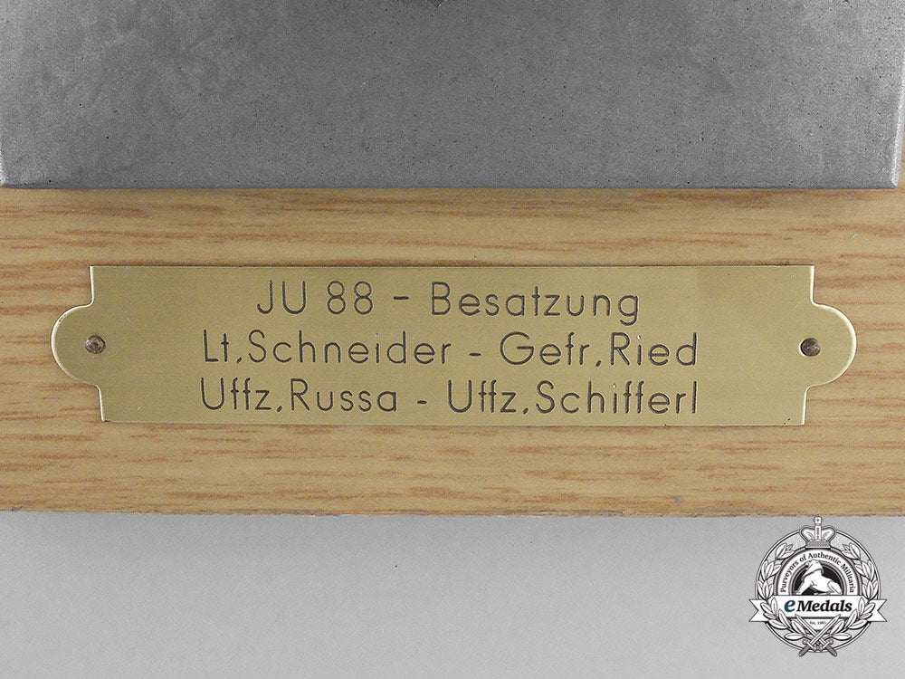 a_luftwaffe30“_eagle_wing”_plaque_to_crew_of_ju88_cc_2163