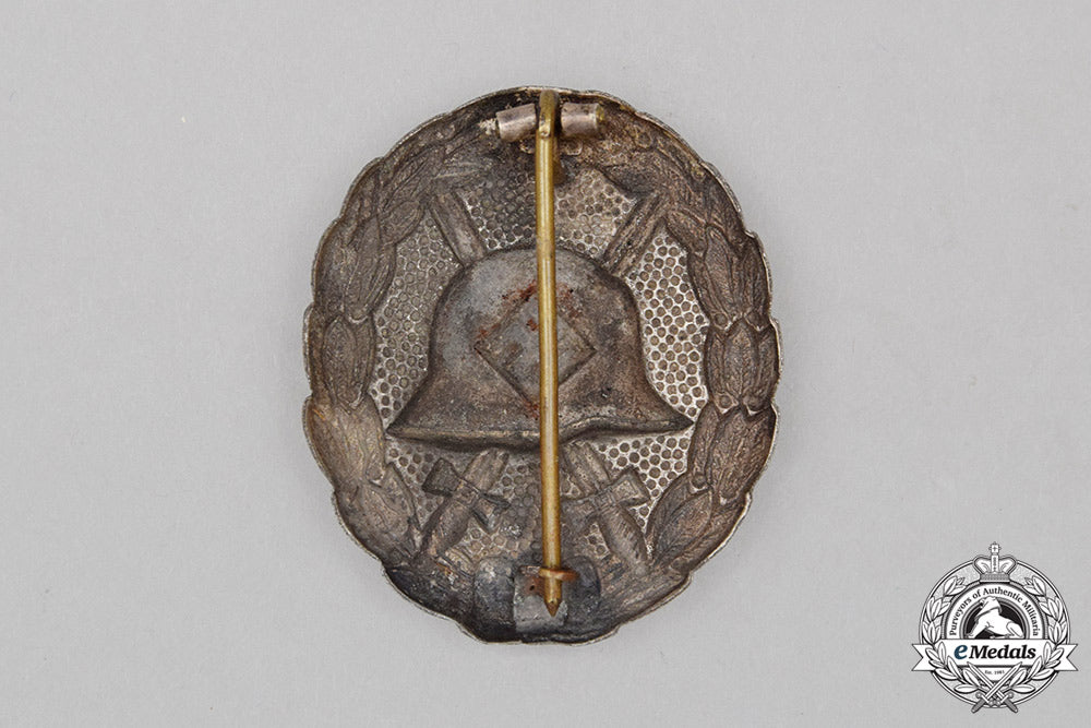 a_cased_third_reich_period_german_condor_legion_silver_grade_wound_badge_cc_2202