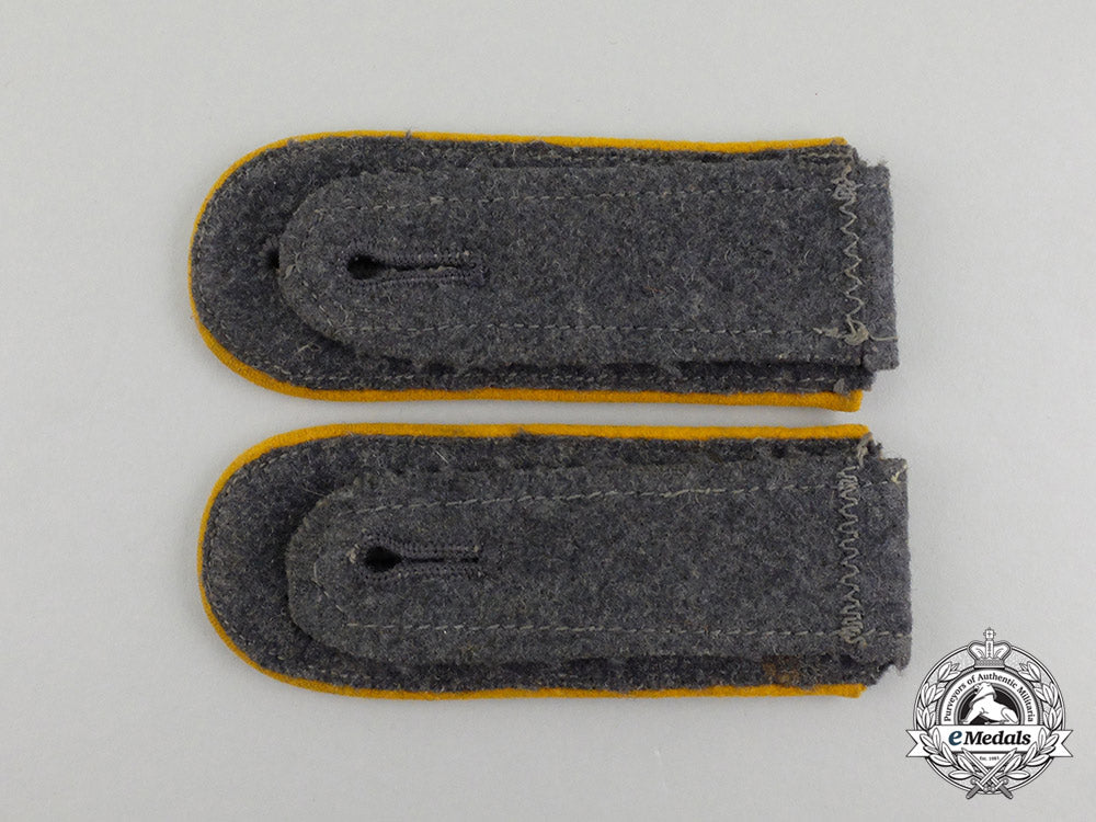 a_pair_of_luftwaffe_flight_enlisted_man’s_shoulder_boards_cc_2245