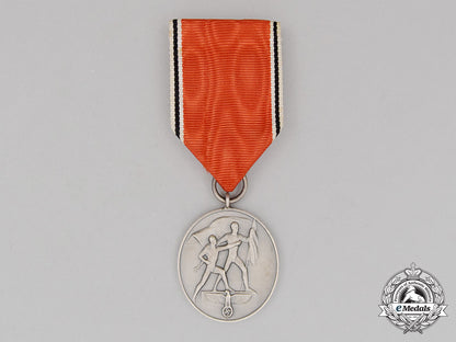 an_austrian_anschluss_commemorative_medal_for_march13,1938_in_its_case_of_issue_cc_2451_2_1