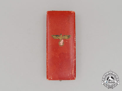an_austrian_anschluss_commemorative_medal_for_march13,1938_in_its_case_of_issue_cc_2456_2_1