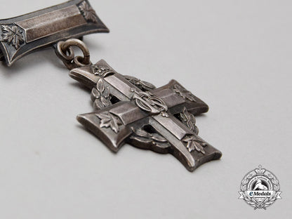 a_first_war_memorial_cross_to_private_eva;_canadian_army_dental_corps_cc_2484