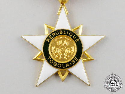 an_order_of_mono;_second_class_grand_officer's_set_cc_2531